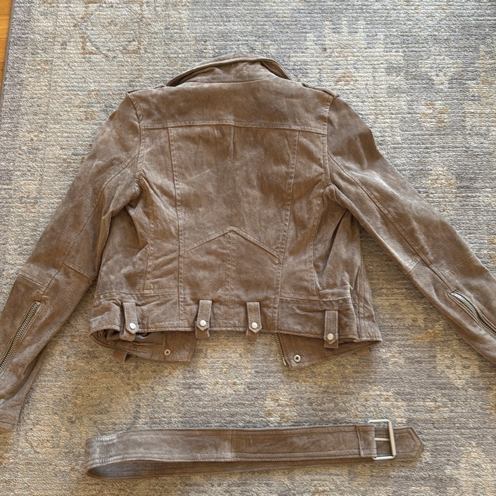 100% Leather Blank NYC Suede Moto Jacket - Picture 6 of 6